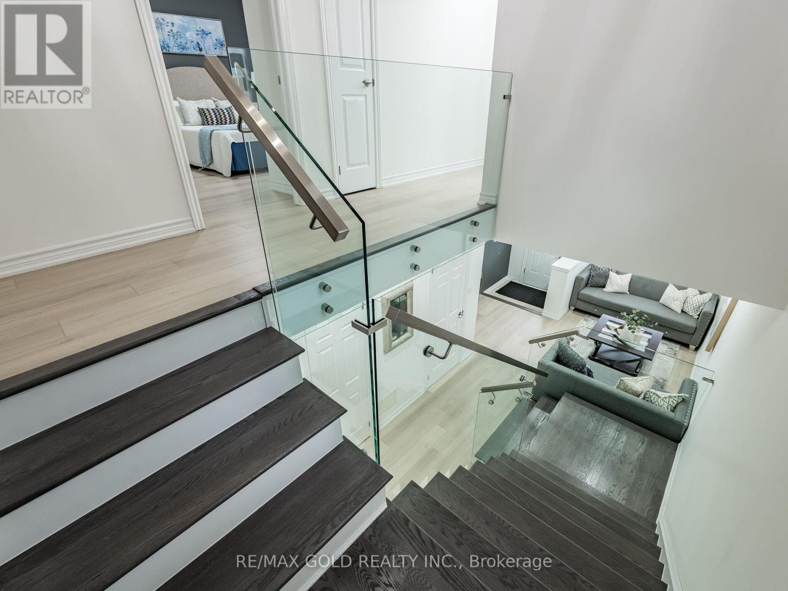 12 Hines Street, Brampton, Ontario  L7A 4X5 - Photo 21 - W12654456