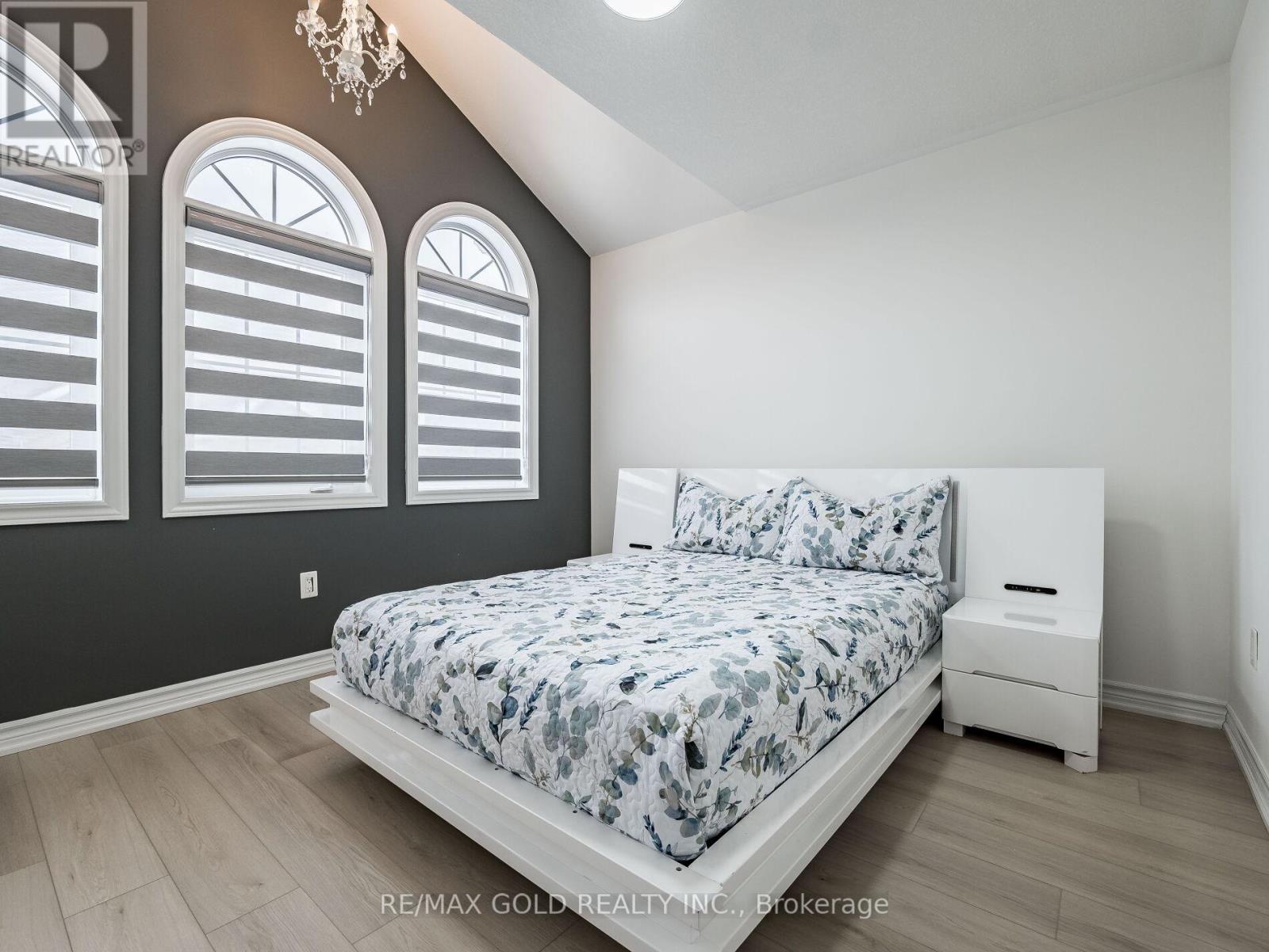 12 Hines Street, Brampton, Ontario  L7A 4X5 - Photo 27 - W12654456