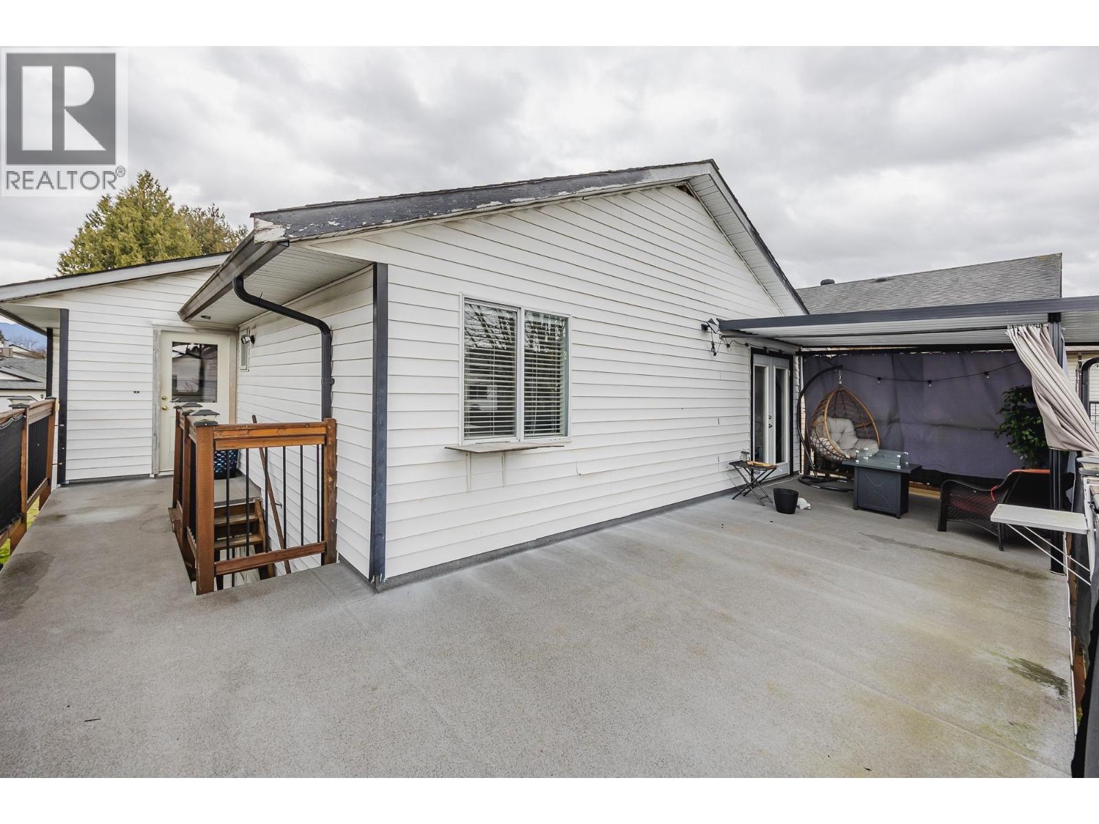 20492 Thorne Avenue, Maple Ridge, British Columbia V2X 8T8 - Photo 30 - R3075543