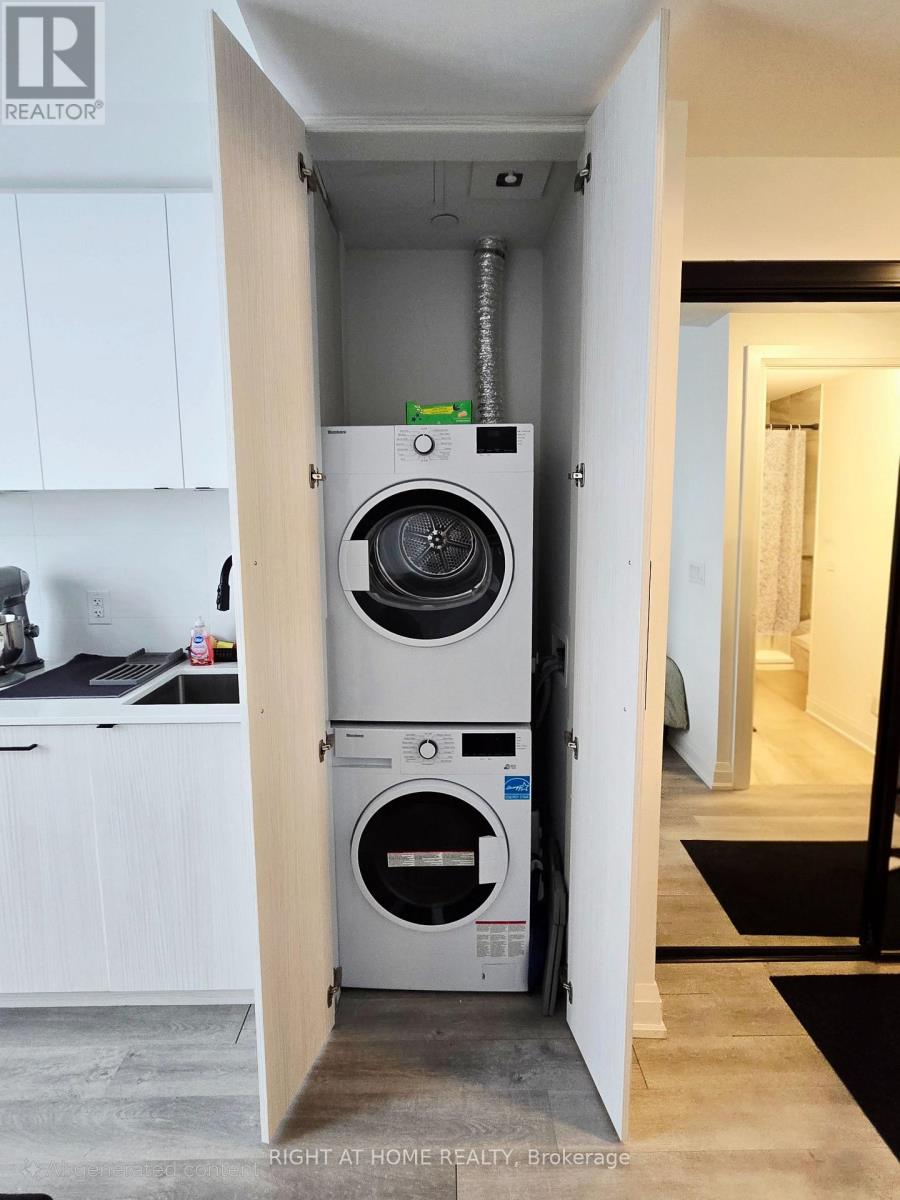 804 - 2369 Danforth Avenue, Toronto, Ontario  M4C 0B1 - Photo 8 - E12657860