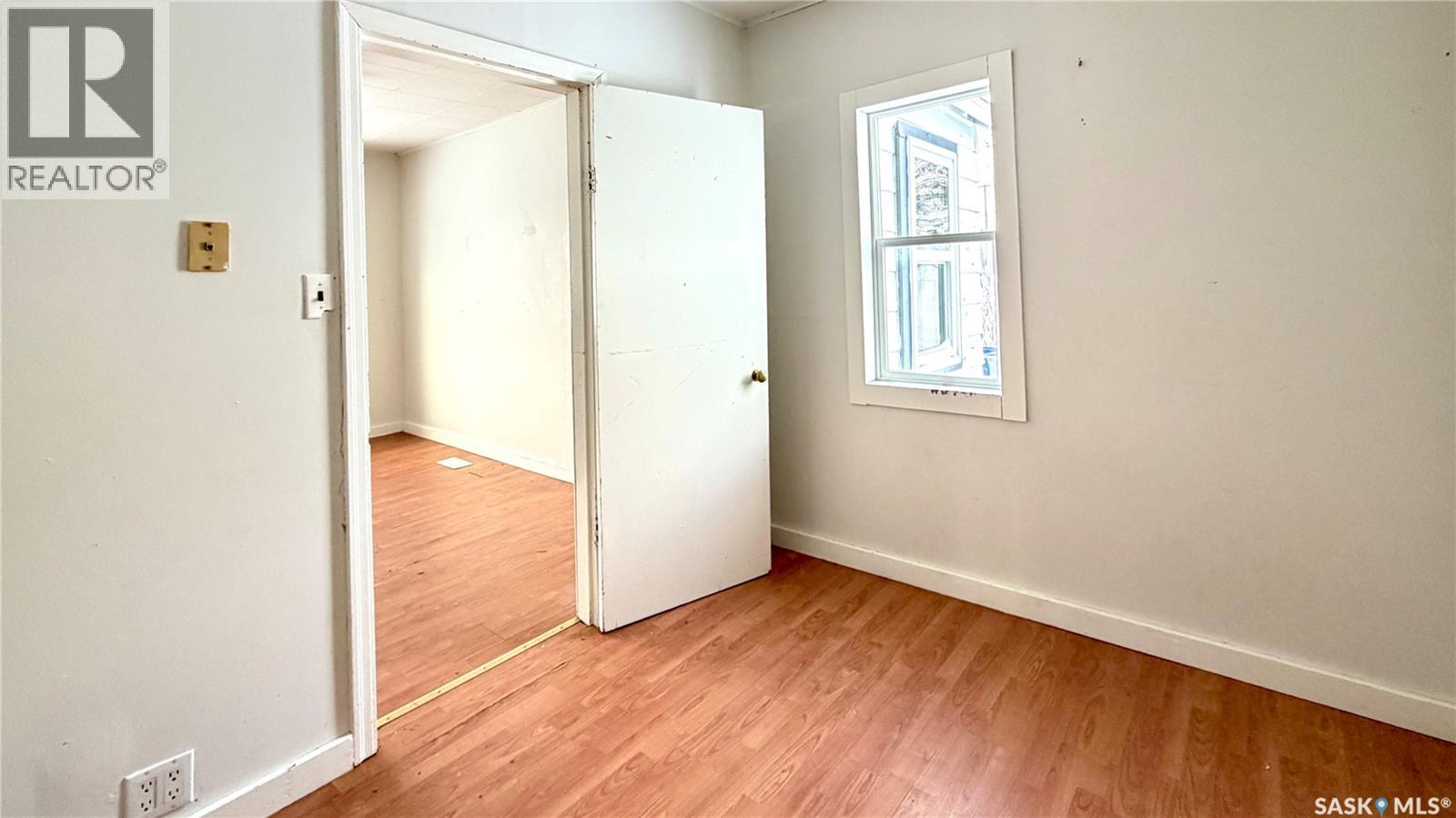 319 Railway Avenue, Outlook, Saskatchewan  S0L 2N0 - Photo 12 - SK026066