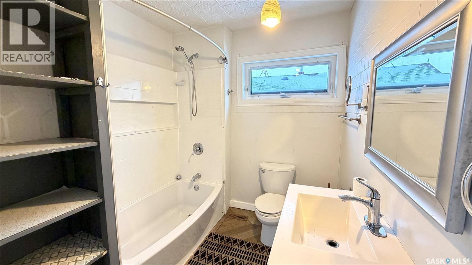 319 Railway Avenue, Outlook, Saskatchewan  S0L 2N0 - Photo 17 - SK026066