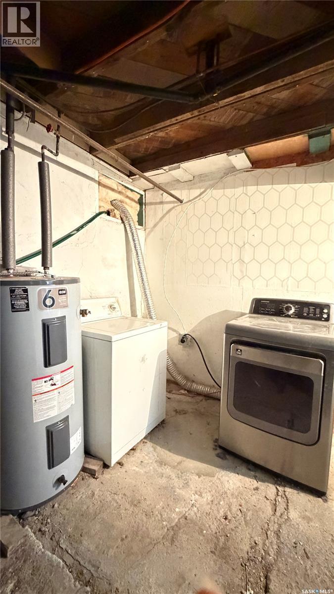 319 Railway Avenue, Outlook, Saskatchewan  S0L 2N0 - Photo 37 - SK026066