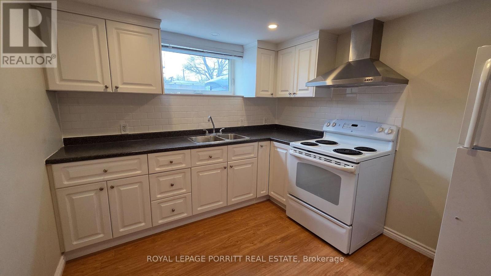 3 Orianna Drive, Toronto, Ontario  M8W 4M8 - Photo 24 - W12652410