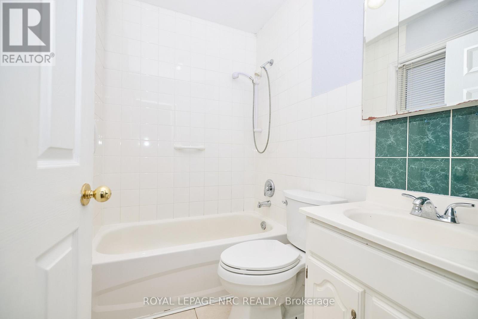 6151 Harvey Street, Niagara Falls, Ontario  L2J 2A9 - Photo 18 - X12657634