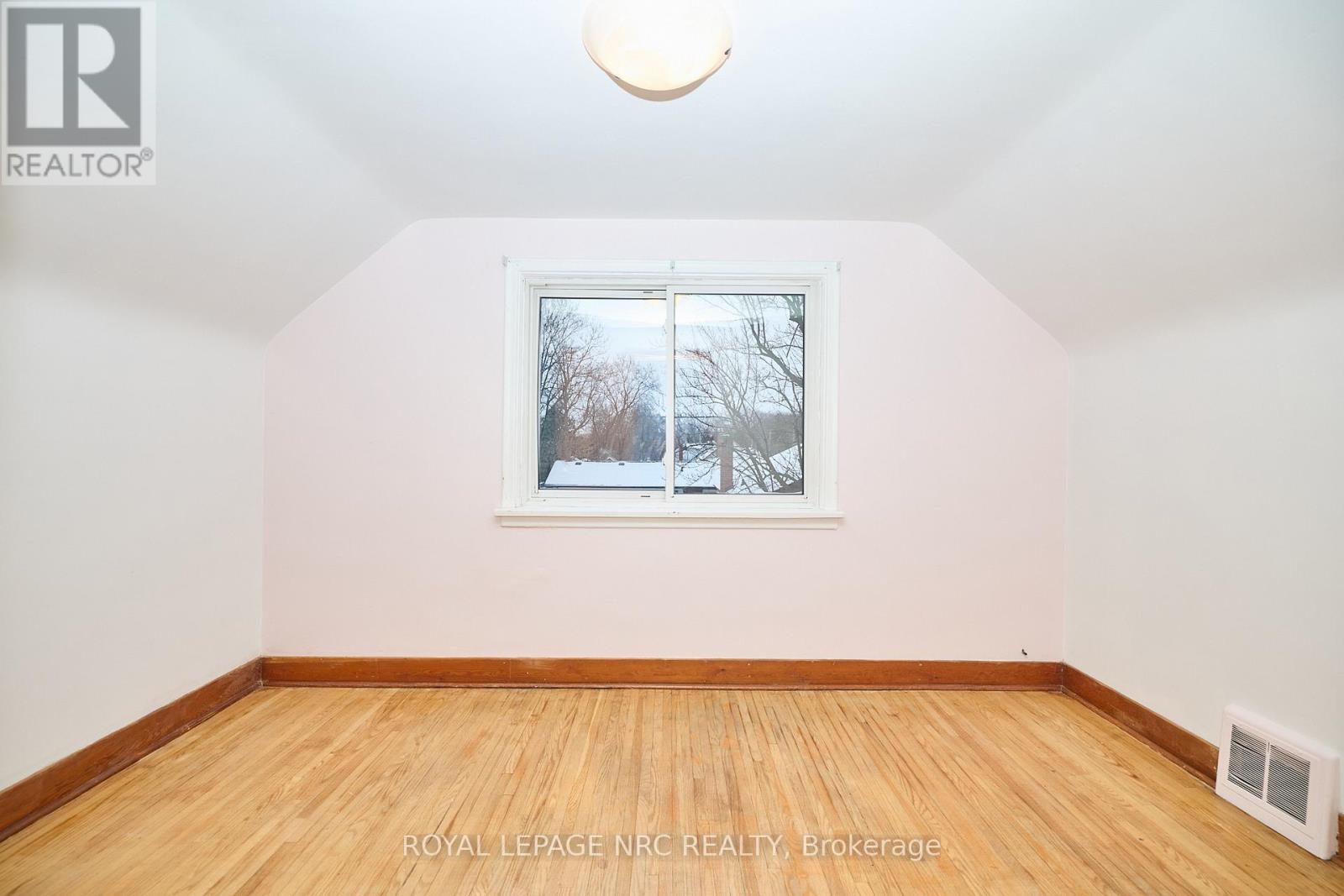 6151 Harvey Street, Niagara Falls, Ontario  L2J 2A9 - Photo 23 - X12657634