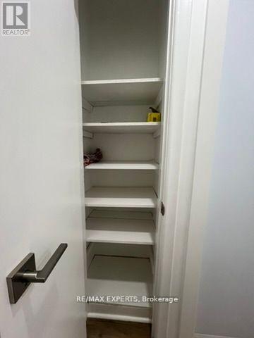 2 - 101 Kenwood Avenue, Toronto, Ontario  M6C 2S1 - Photo 17 - C12657898