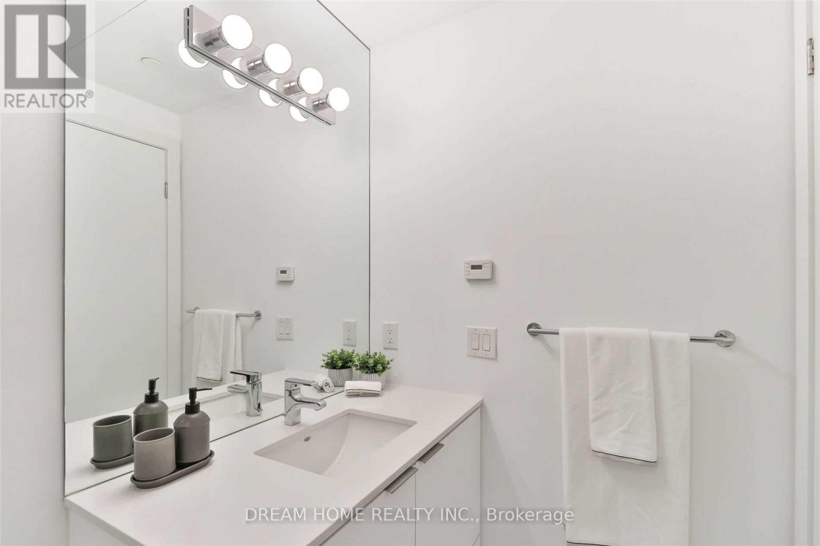 306 - 609 Avenue Road, Toronto, Ontario  M4V 2K3 - Photo 5 - C12657900