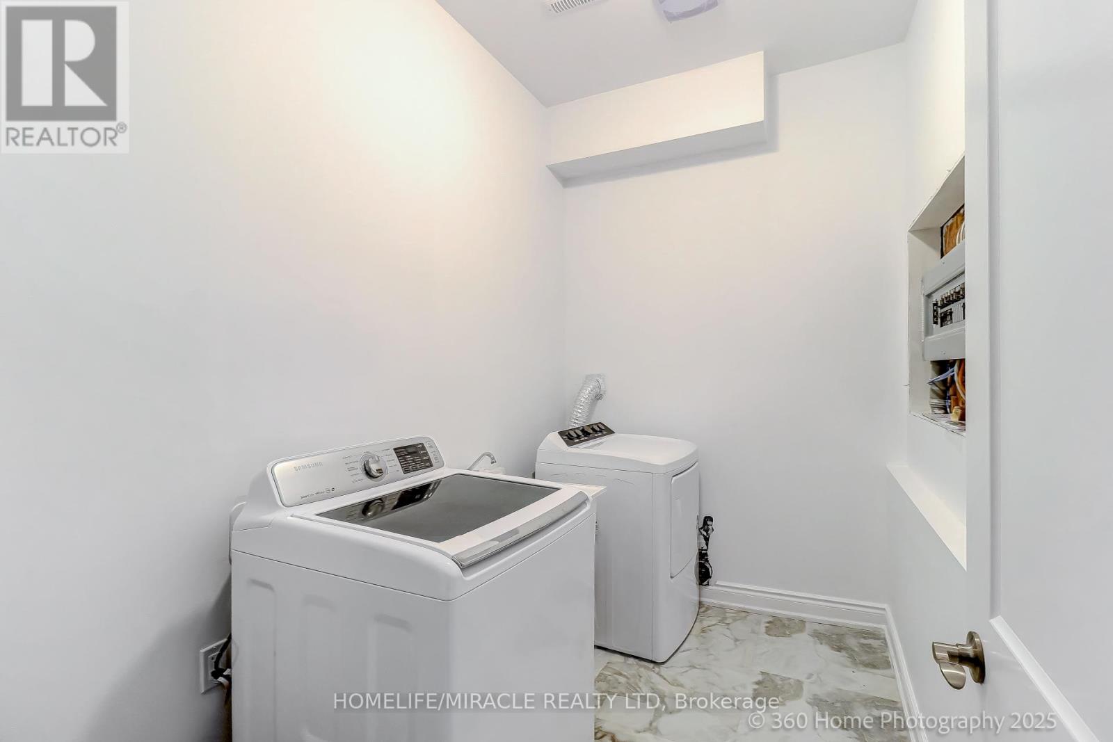 688a Midland Avenue, Toronto, Ontario  M1K 4C6 - Photo 23 - E12657894