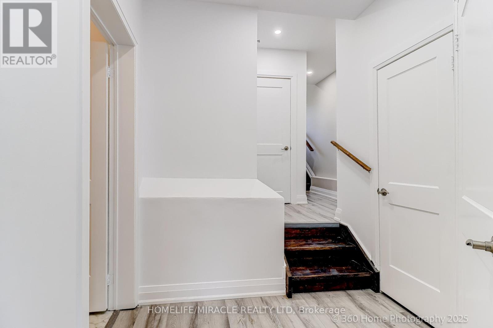 688a Midland Avenue, Toronto, Ontario  M1K 4C6 - Photo 24 - E12657894