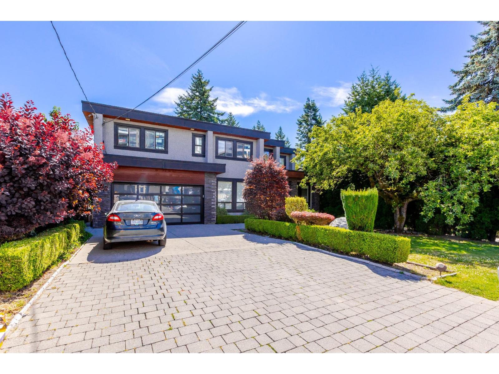 1540 Maple Street, White Rock, British Columbia  V4B 4N5 - Photo 2 - R3075461