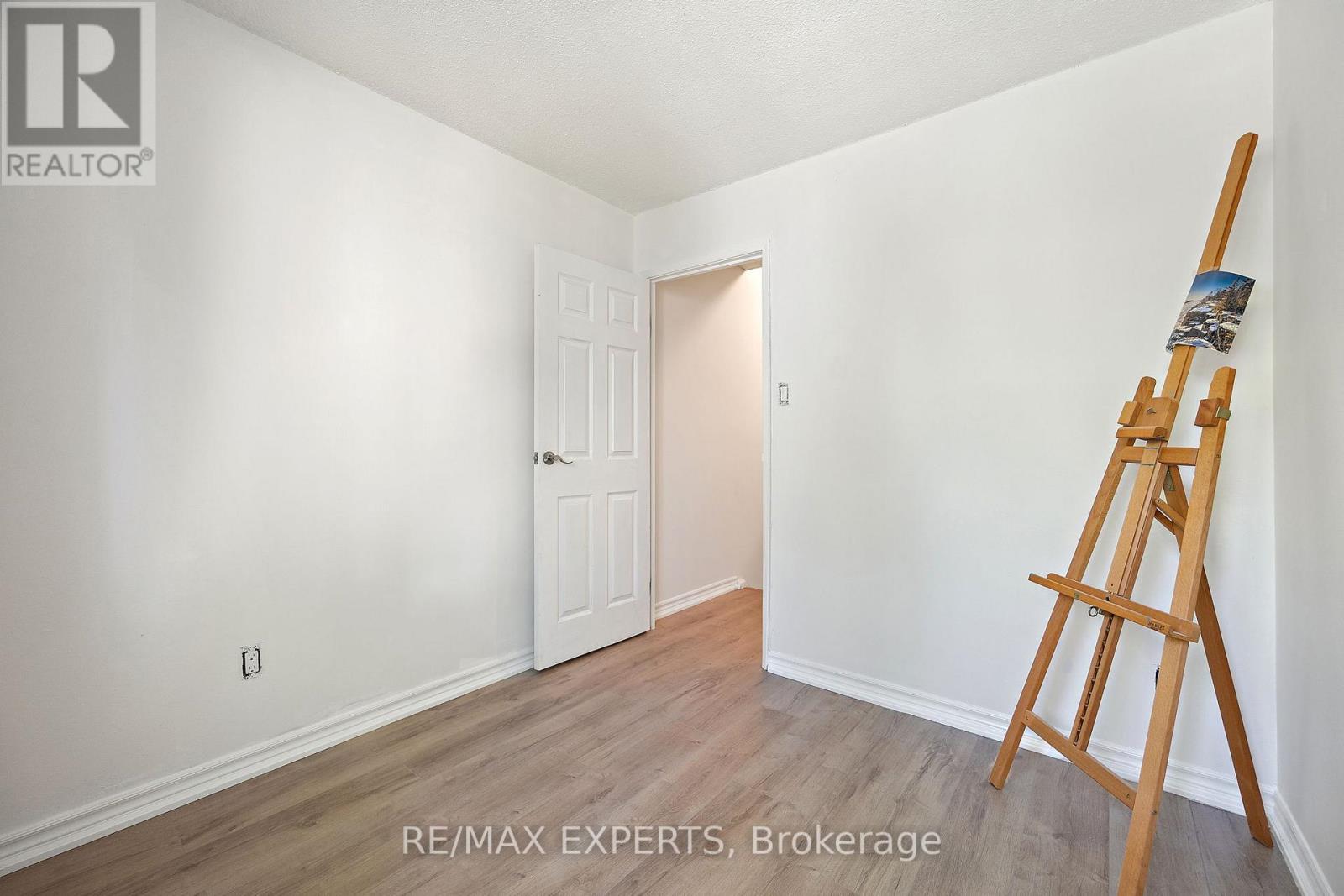 242 Milestone Crescent, Aurora, Ontario  L4G 3M2 - Photo 10 - N12657912