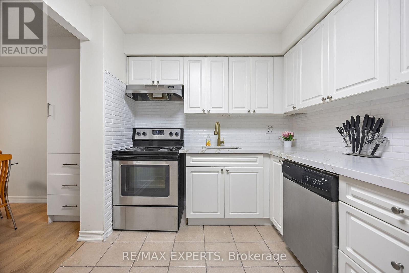 242 Milestone Crescent, Aurora, Ontario  L4G 3M2 - Photo 7 - N12657912