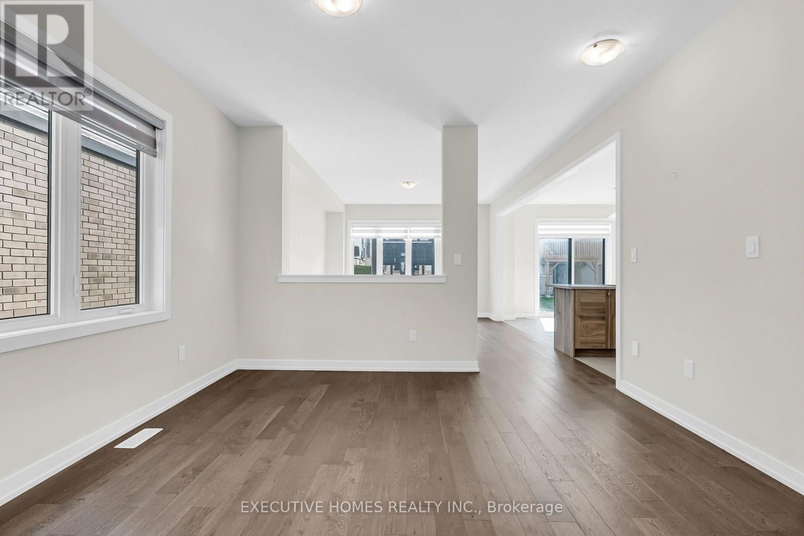 170 Lilac Circle, Haldimand, Ontario  N3W 0H5 - Photo 10 - X12654346