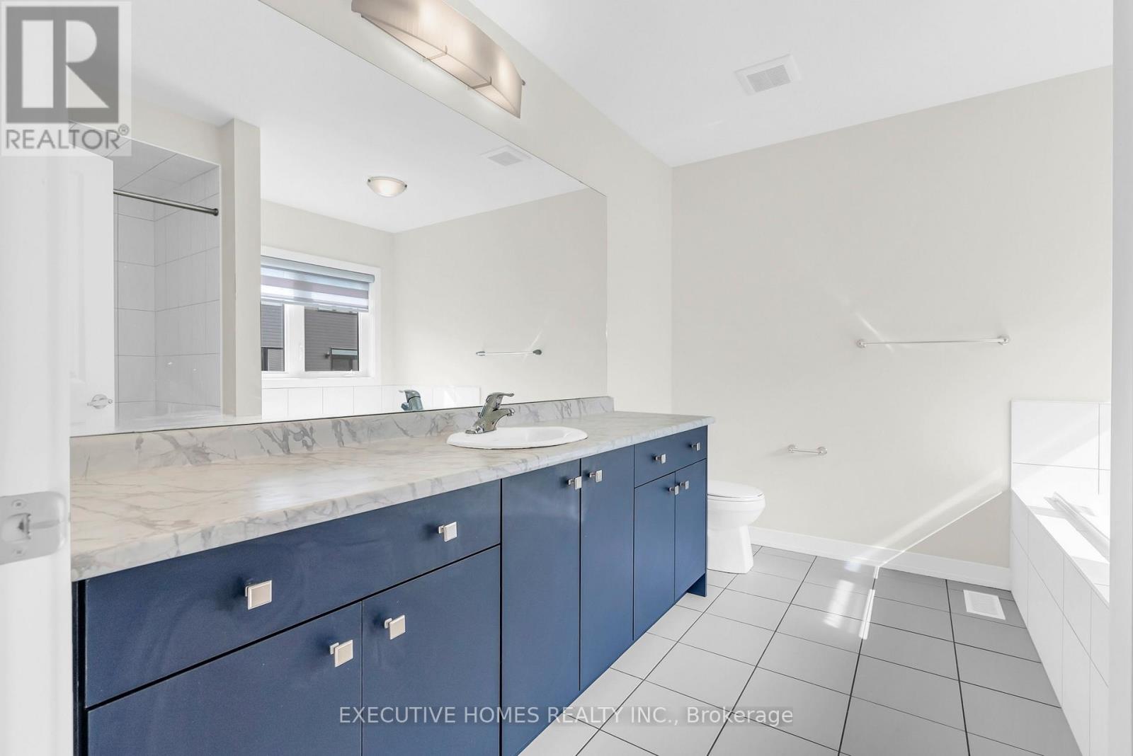 170 Lilac Circle, Haldimand, Ontario  N3W 0H5 - Photo 30 - X12654346