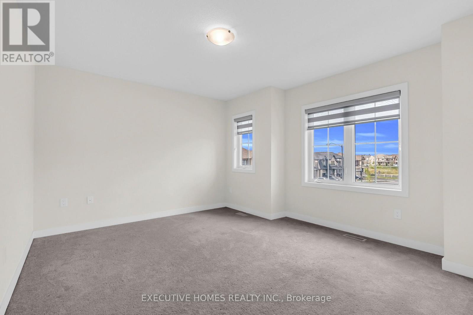 170 Lilac Circle, Haldimand, Ontario  N3W 0H5 - Photo 34 - X12654346