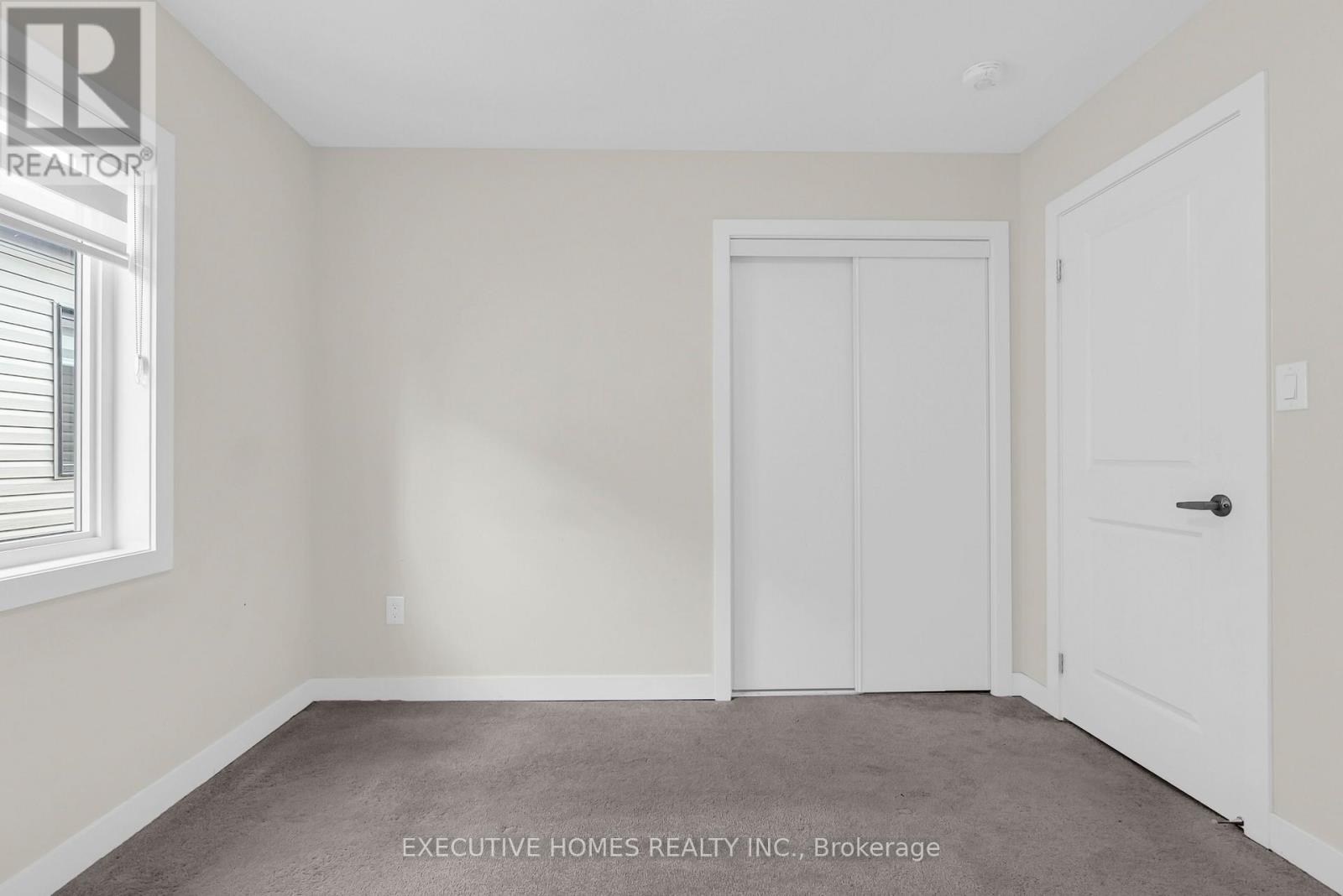 170 Lilac Circle, Haldimand, Ontario  N3W 0H5 - Photo 38 - X12654346