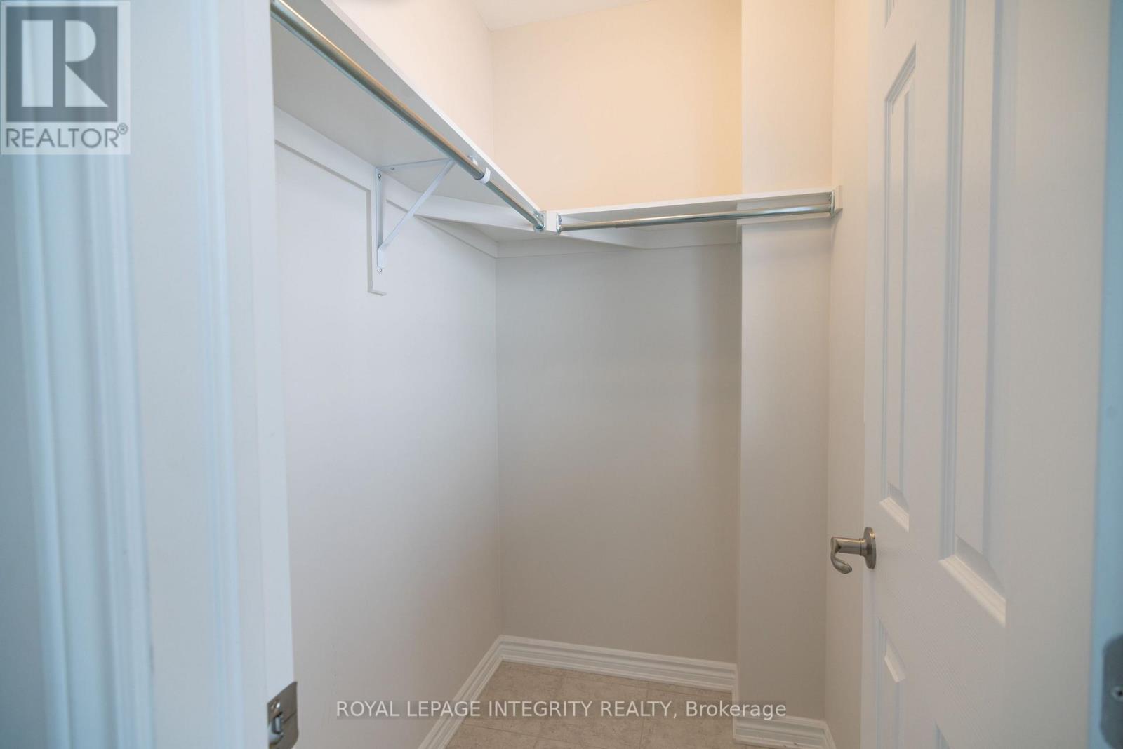 540 Culdaff Road, Ottawa, Ontario  K2S 2Z7 - Photo 3 - X12534046