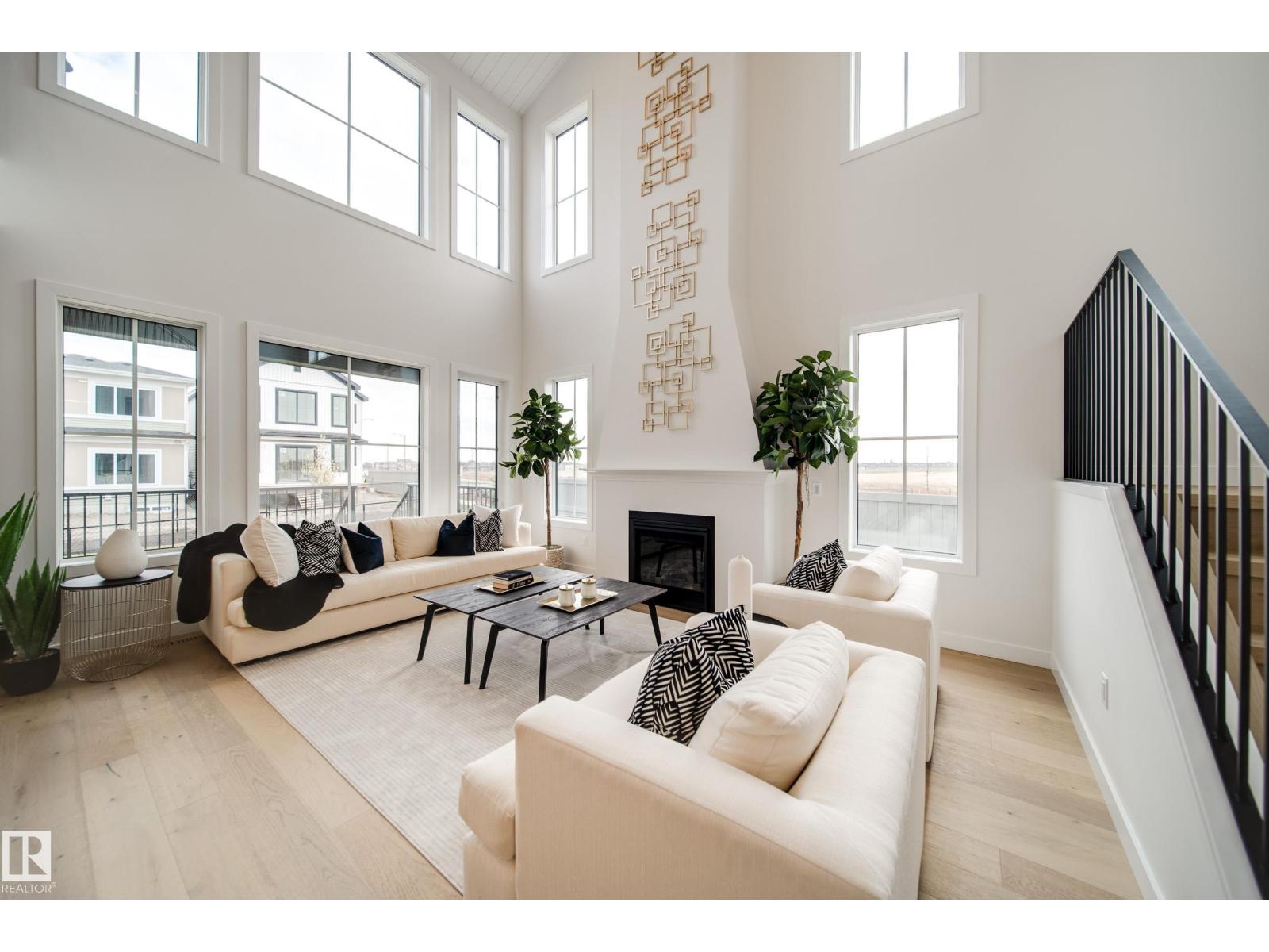 4 Cloutier Cl, St. Albert, Alberta  T8T 2C9 - Photo 2 - E4461414