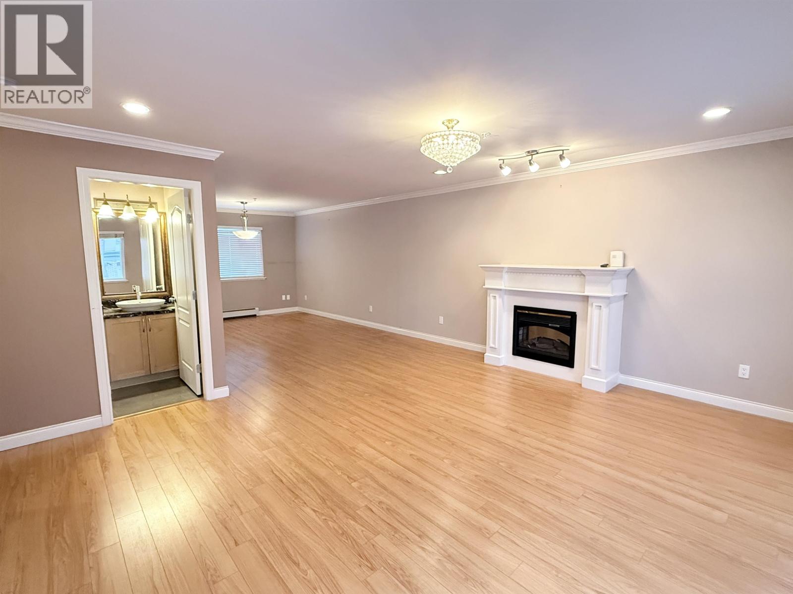 102 3760 Dominion Street, Burnaby, British Columbia  V5G 1B9 - Photo 5 - R3075508