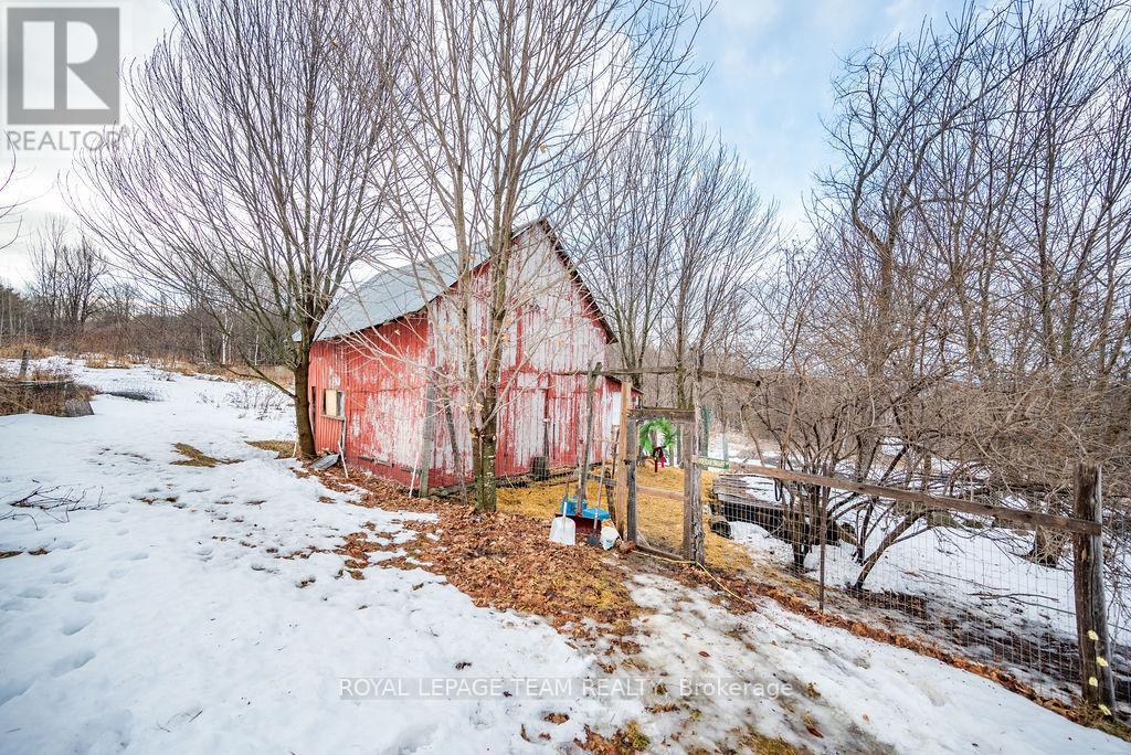 5106 Opeongo Road W, Bonnechere Valley, Ontario  K0J 1T0 - Photo 37 - X12651722