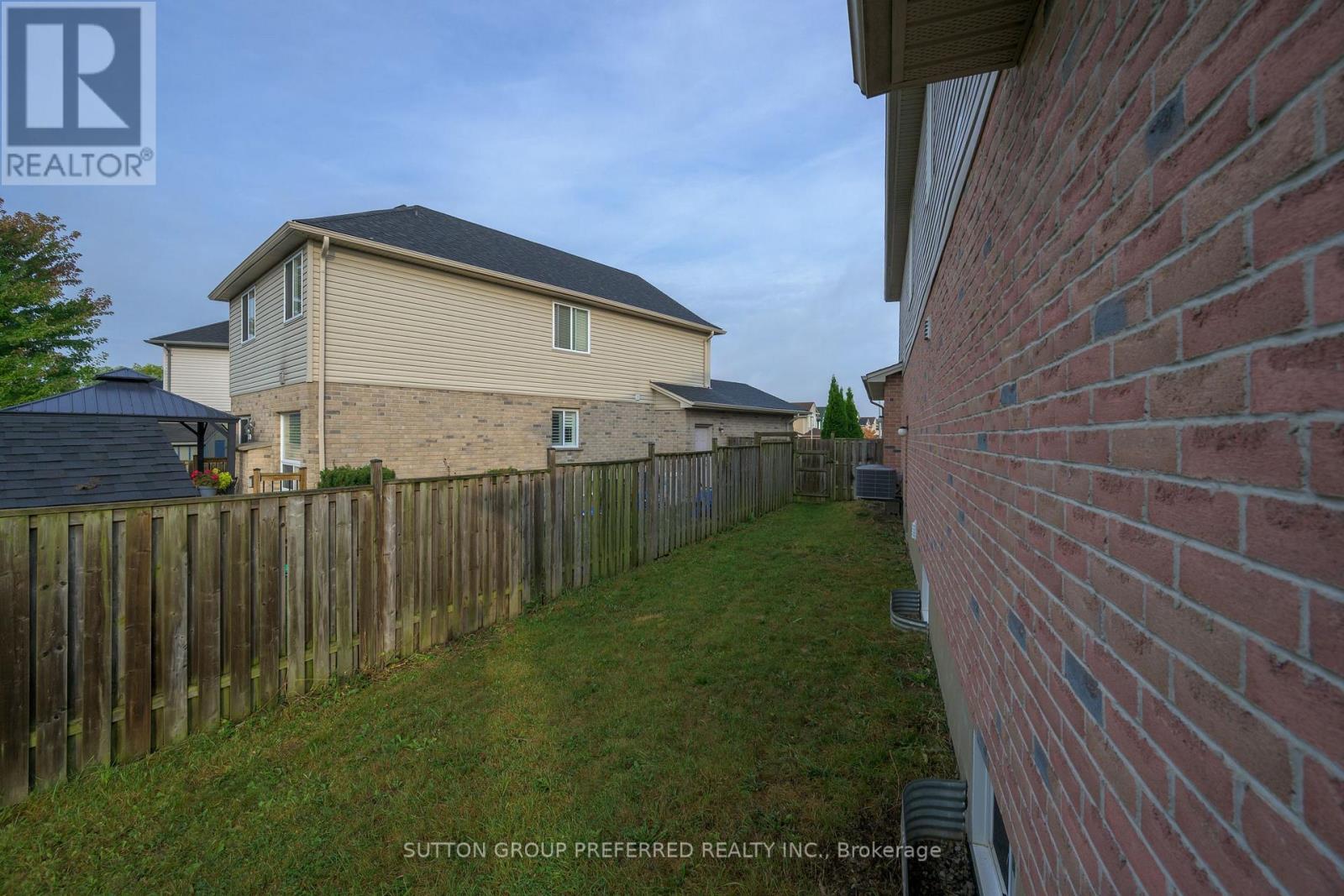 1605 Mickleborough Court, London North, Ontario  N6G 5R7 - Photo 4 - X12657926