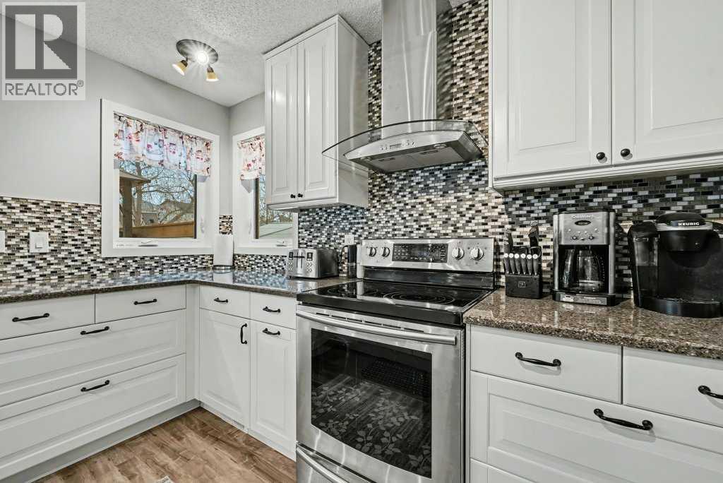 35 Somerglen Way Sw, Calgary, Alberta  T2Y 4B1 - Photo 13 - A2276664