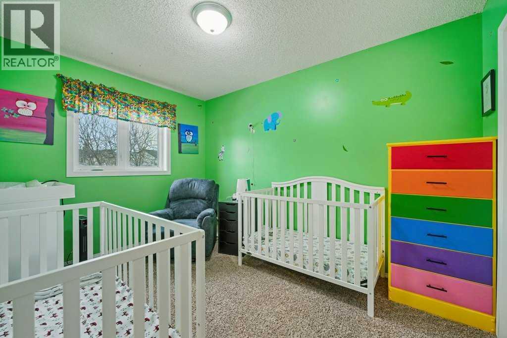 35 Somerglen Way Sw, Calgary, Alberta  T2Y 4B1 - Photo 25 - A2276664