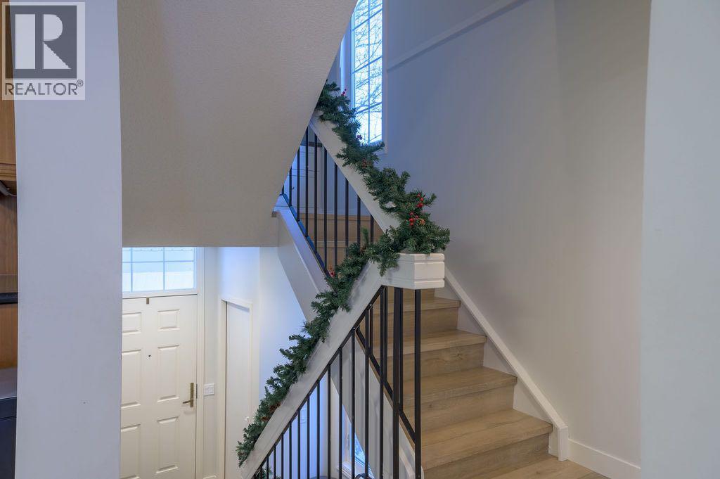 344 Point Mckay Gardens Nw, Calgary, Alberta  T3B 4V8 - Photo 24 - A2275896