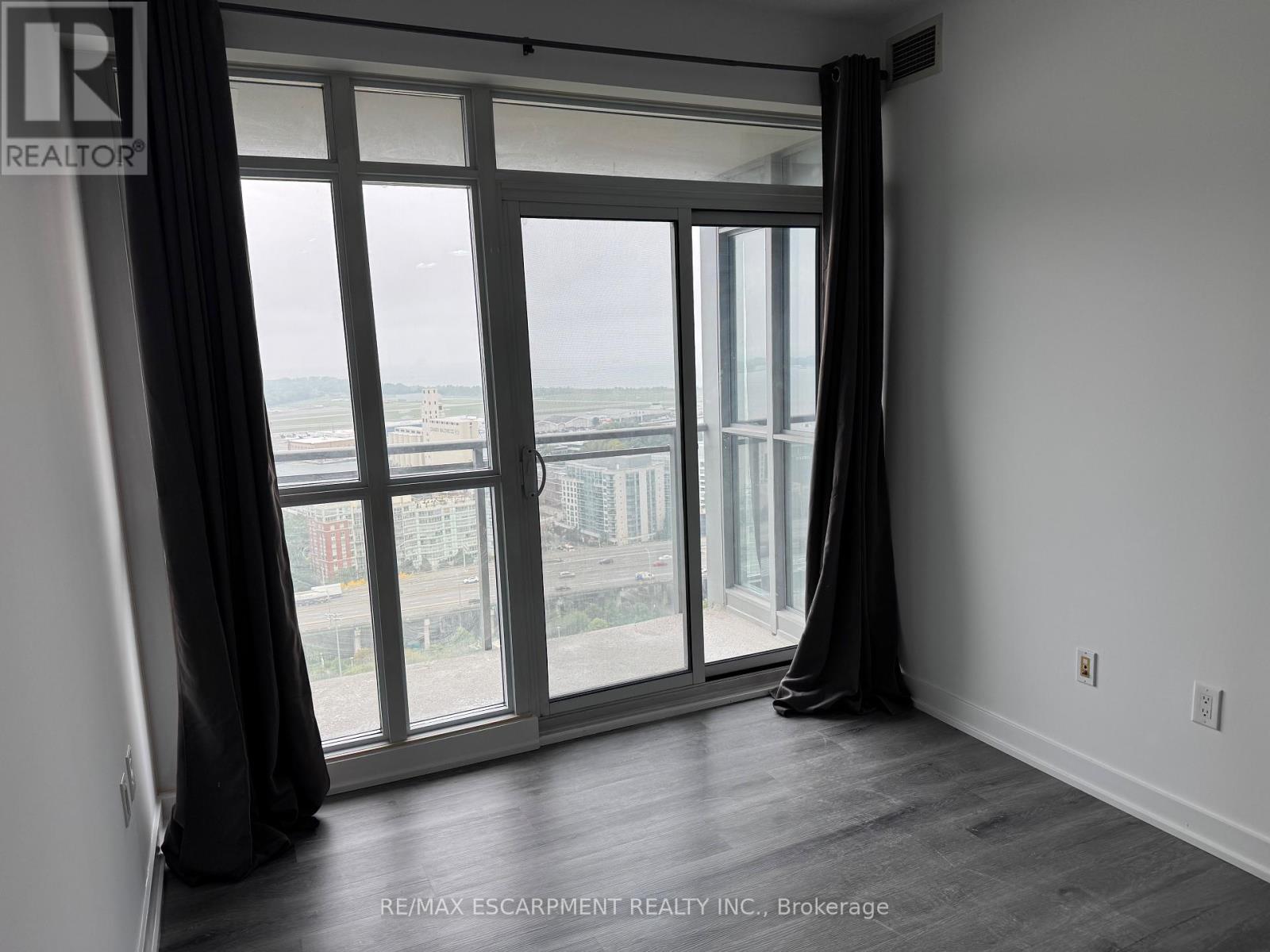 3108 - 15 Iceboat Terrace, Toronto, Ontario  M5V 4A5 - Photo 20 - C12657928