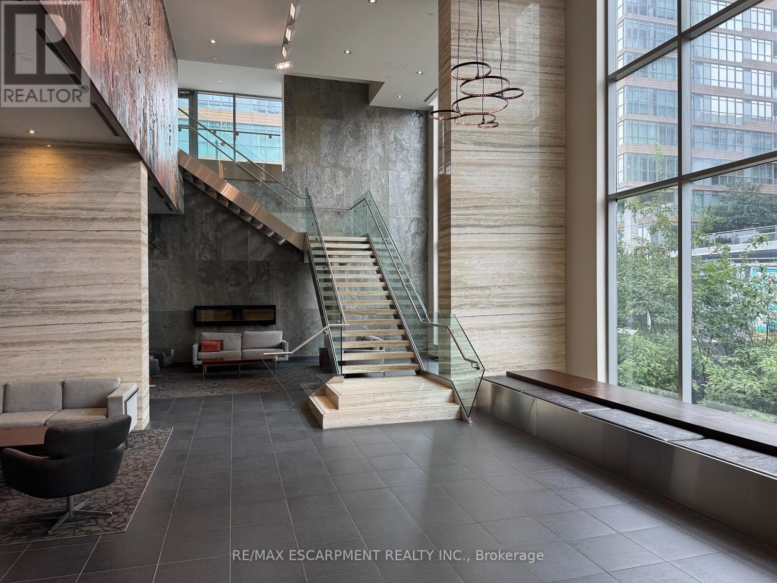 3108 - 15 Iceboat Terrace, Toronto, Ontario  M5V 4A5 - Photo 3 - C12657928