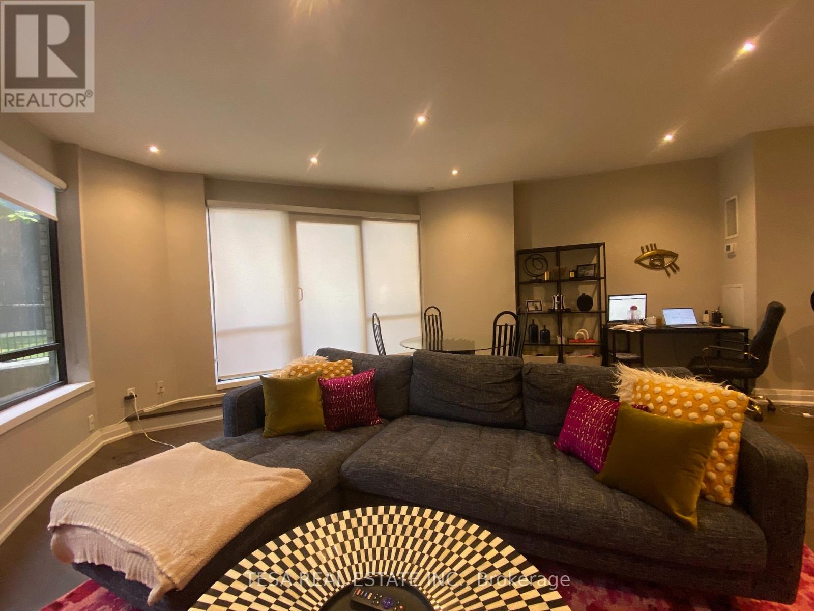 101 - 211 St Patrick Street, Toronto, Ontario  M5T 2Y9 - Photo 9 - C12657946