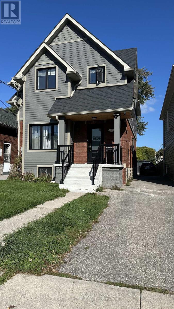 83 THIRD STREET, Toronto, Ontario