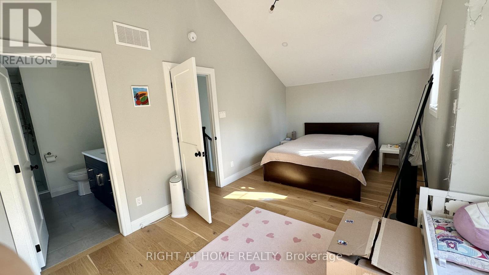 83 Third Street, Toronto, Ontario  M8V 2Y1 - Photo 18 - W12657922