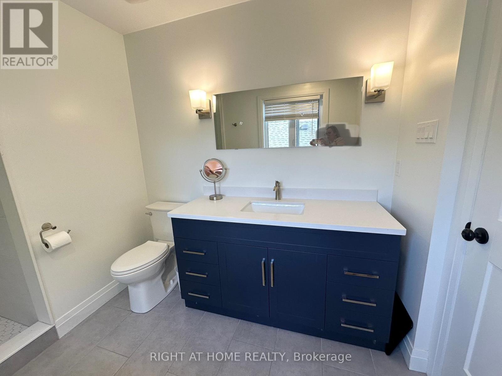 83 Third Street, Toronto, Ontario  M8V 2Y1 - Photo 23 - W12657922