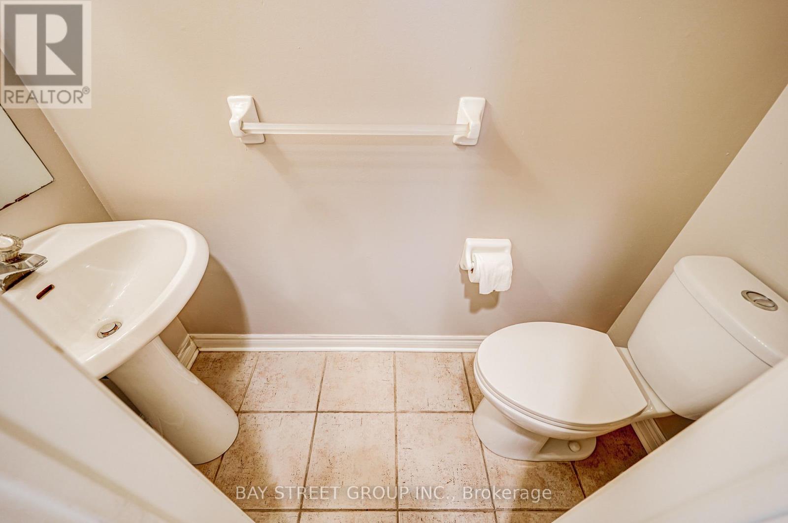 2470 Nichols Drive, Oakville, Ontario  L6H 6Y5 - Photo 18 - W12657936