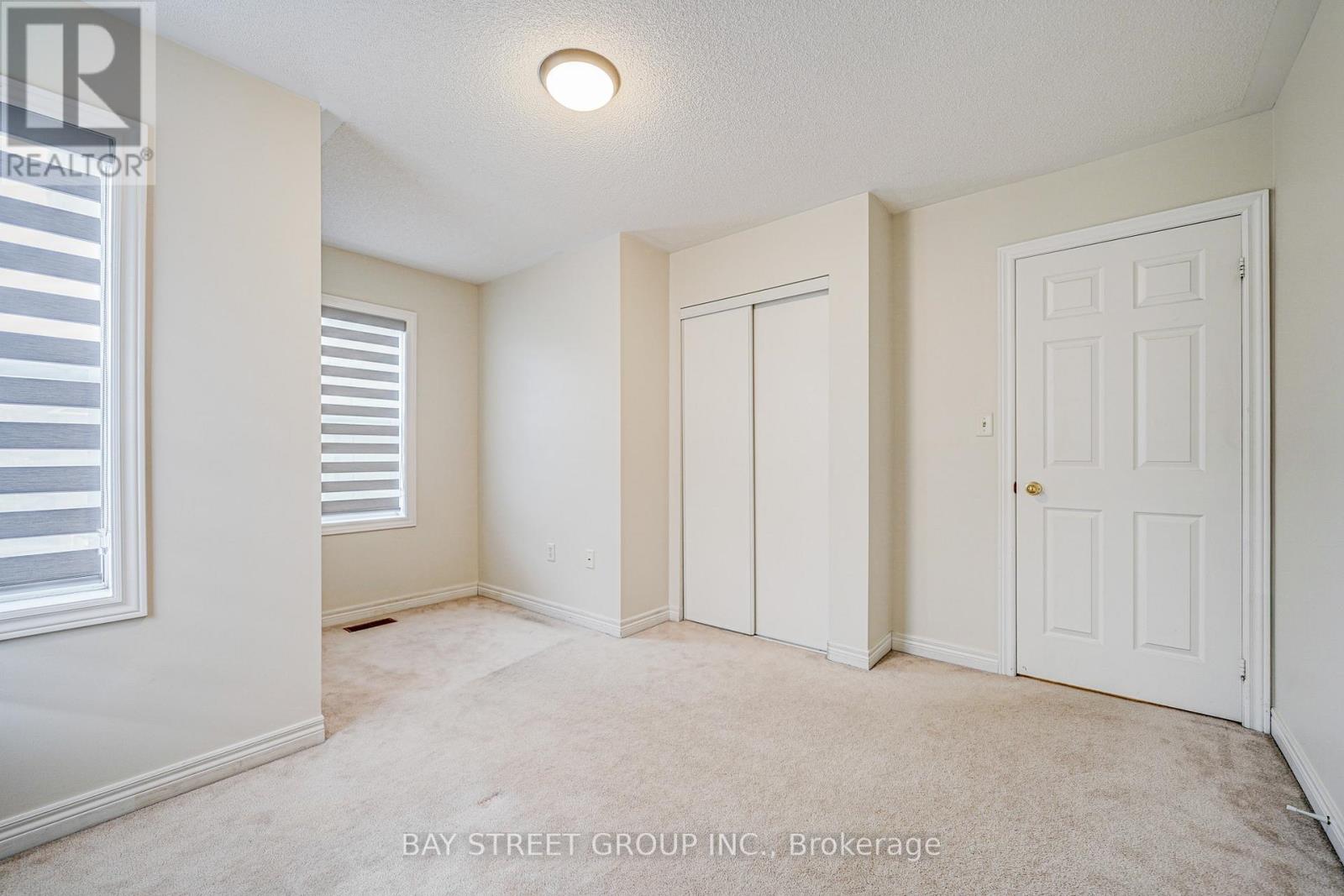 2470 Nichols Drive, Oakville, Ontario  L6H 6Y5 - Photo 31 - W12657936