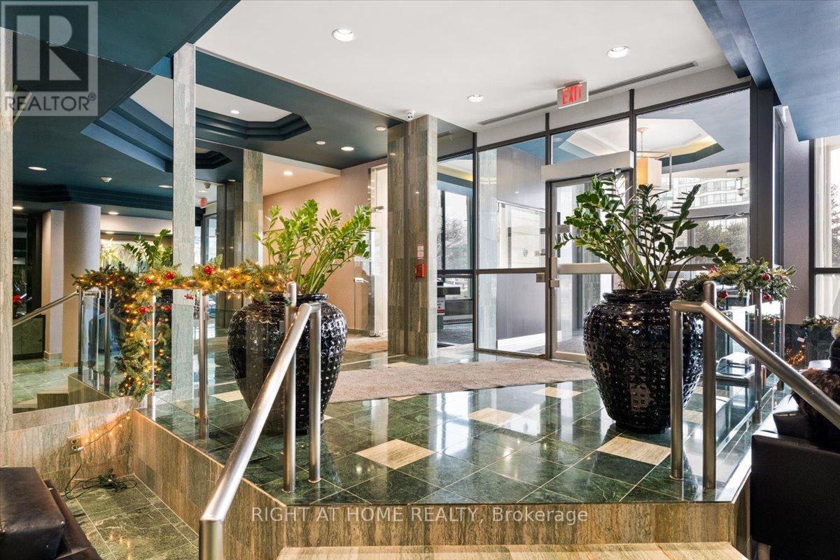 1105 - 4450 Tucana Court, Mississauga, Ontario  L5R 3R4 - Photo 4 - W12657940