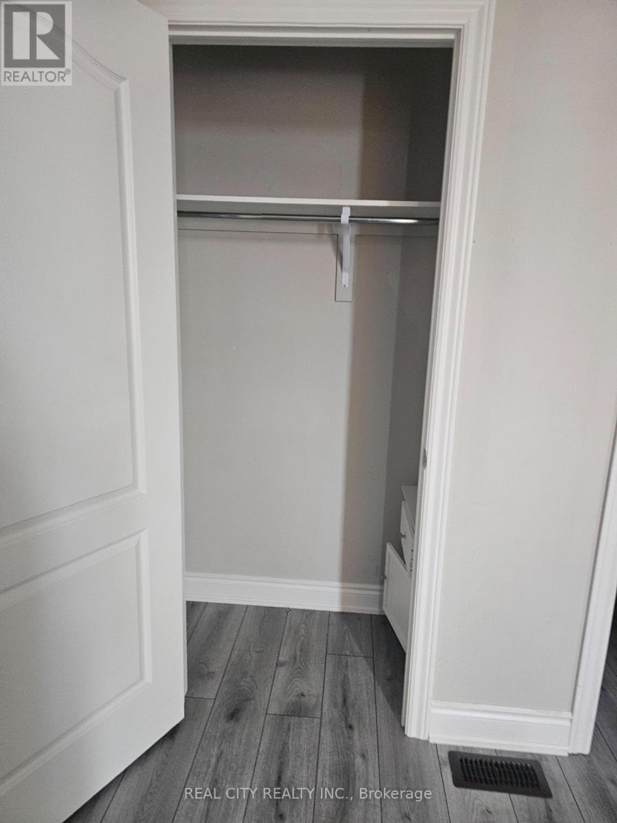 132 Sunset Way, Thorold, Ontario  L0S 1A0 - Photo 24 - X12657930