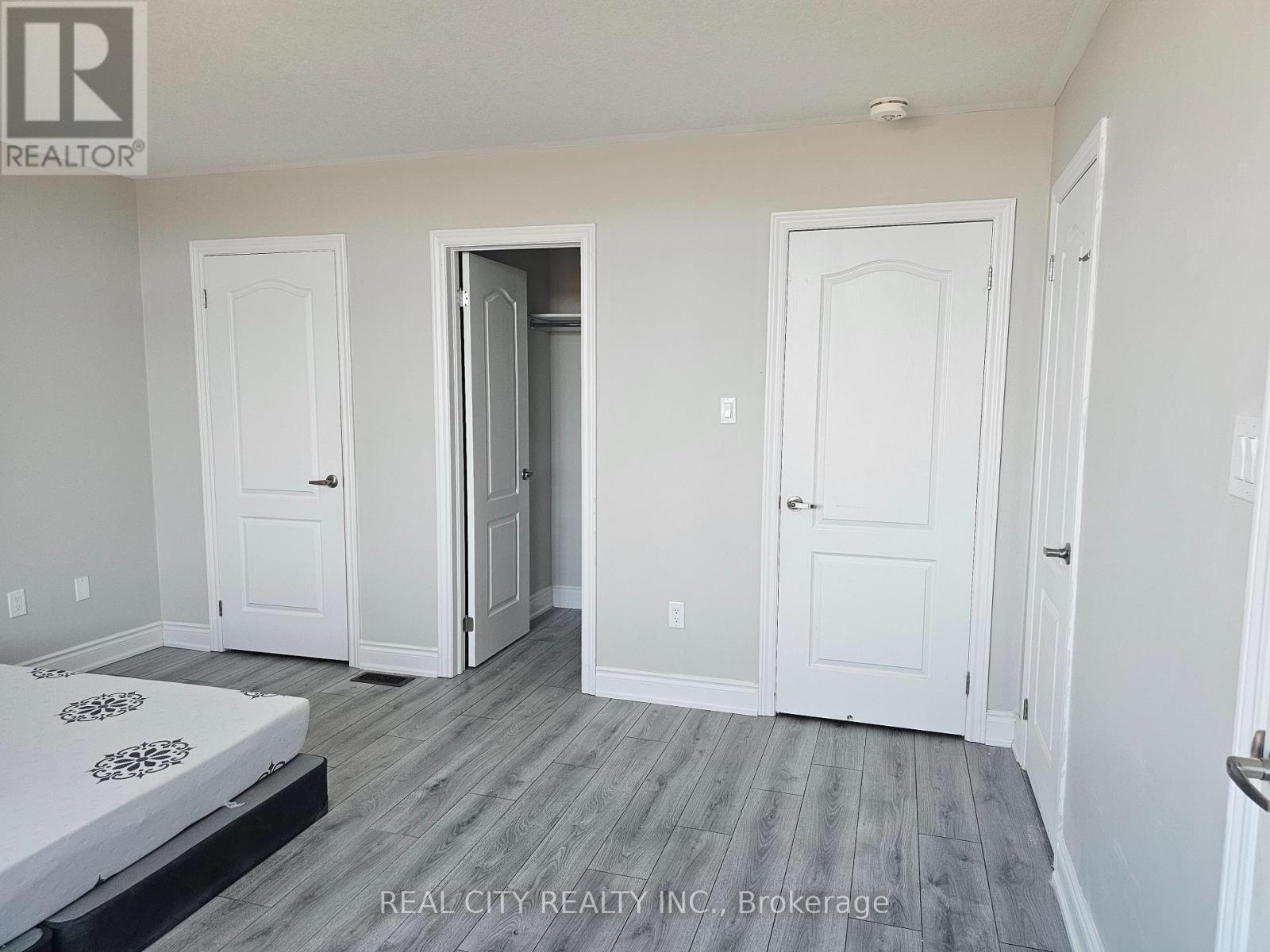 132 Sunset Way, Thorold, Ontario  L0S 1A0 - Photo 38 - X12657930