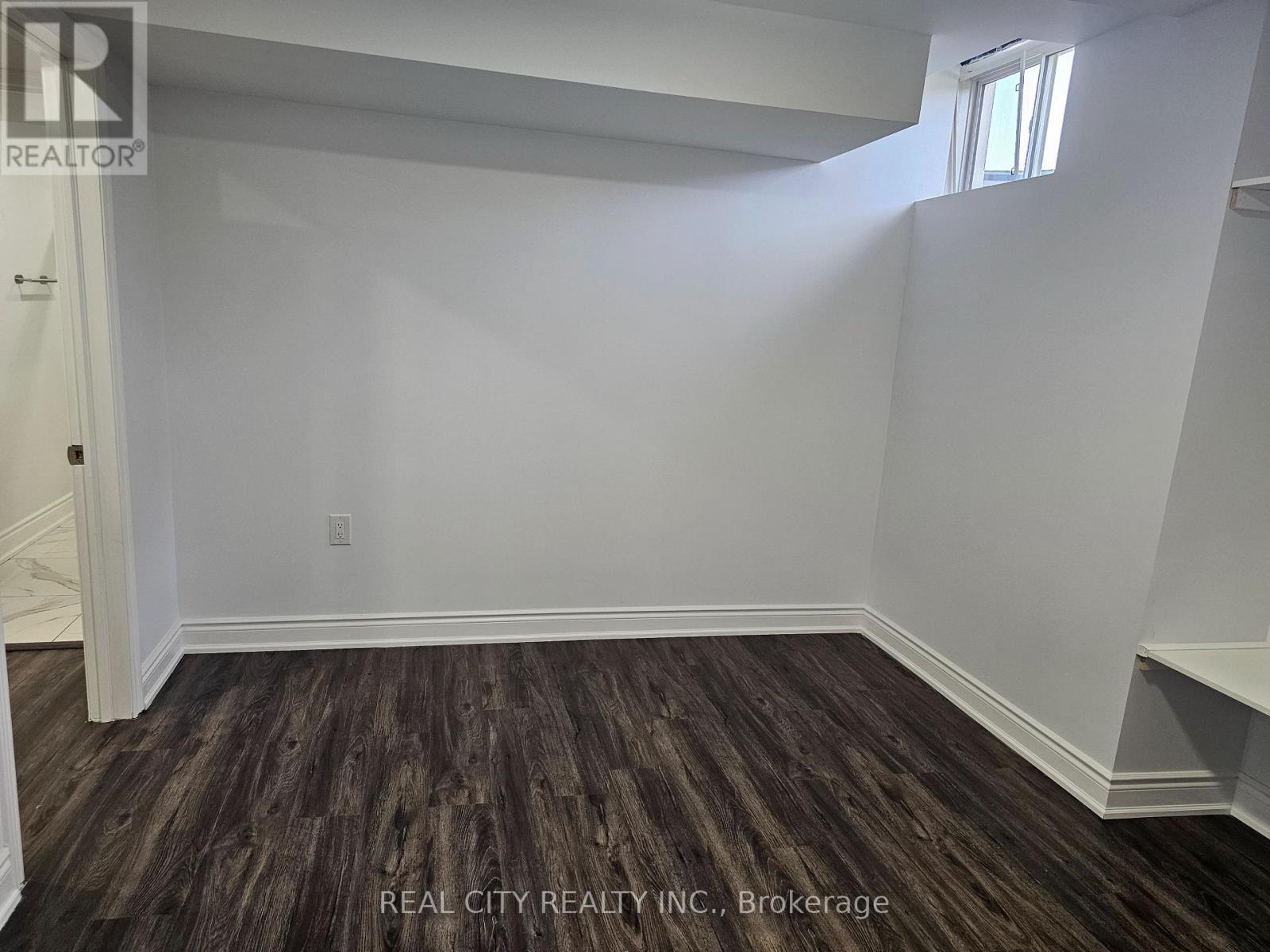 132 Sunset Way, Thorold, Ontario  L0S 1A0 - Photo 40 - X12657930