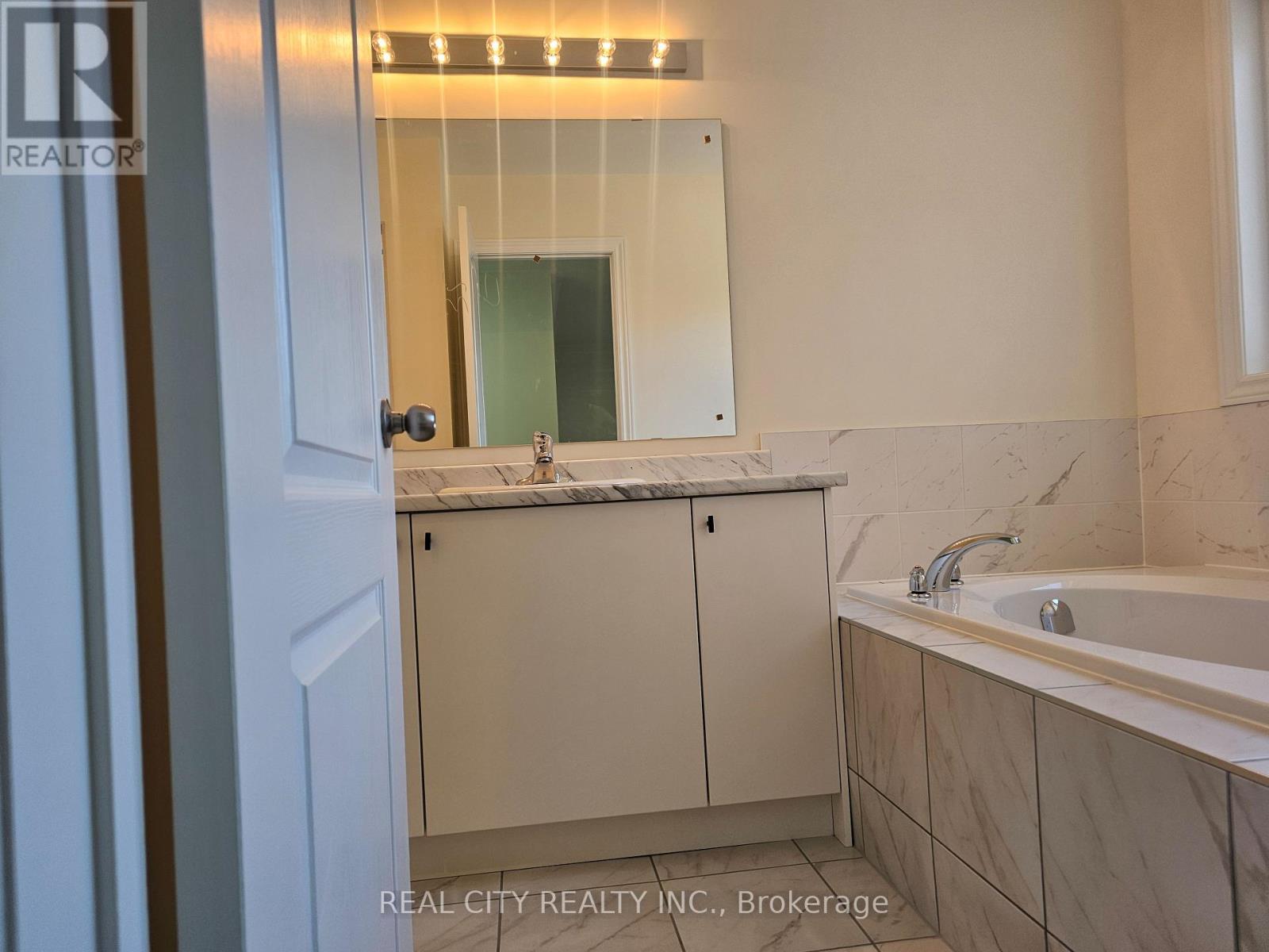 5 Heather Fullerton Road, Georgina, Ontario  L0E 1R0 - Photo 36 - N12657954