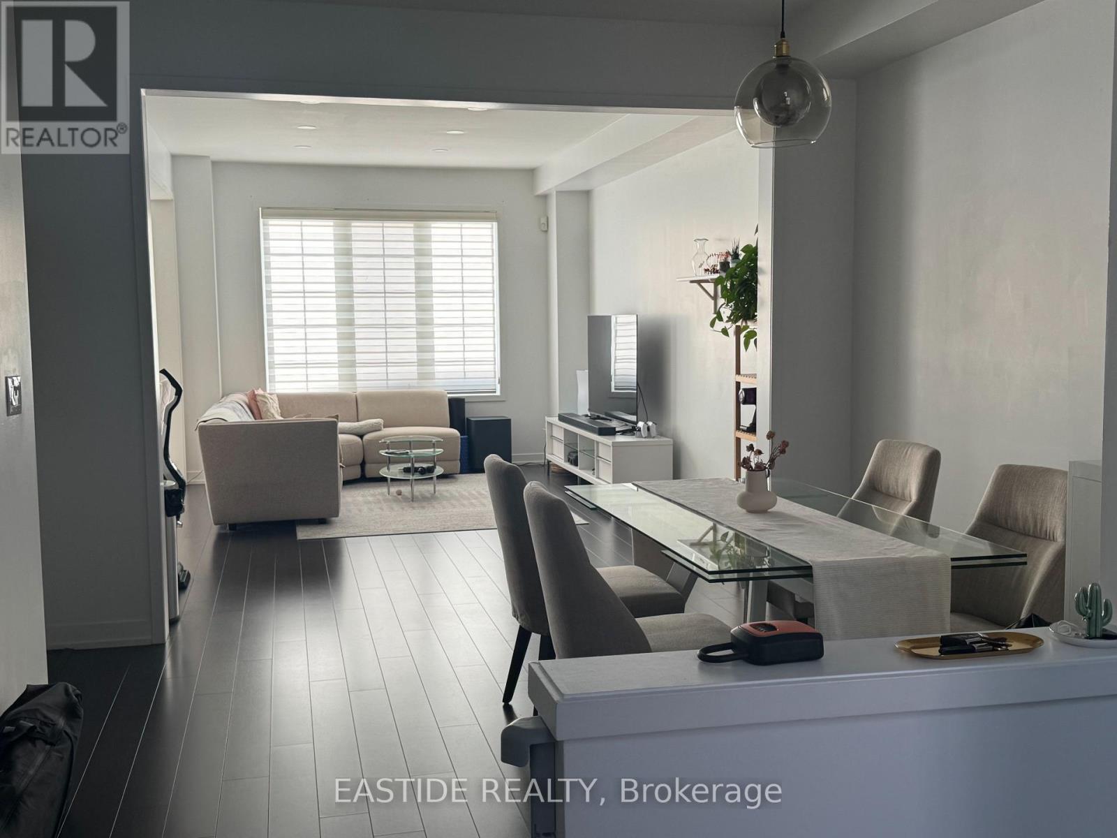 29 Avonmore Trail, Vaughan, Ontario  L6A 4Y4 - Photo 3 - N12657956