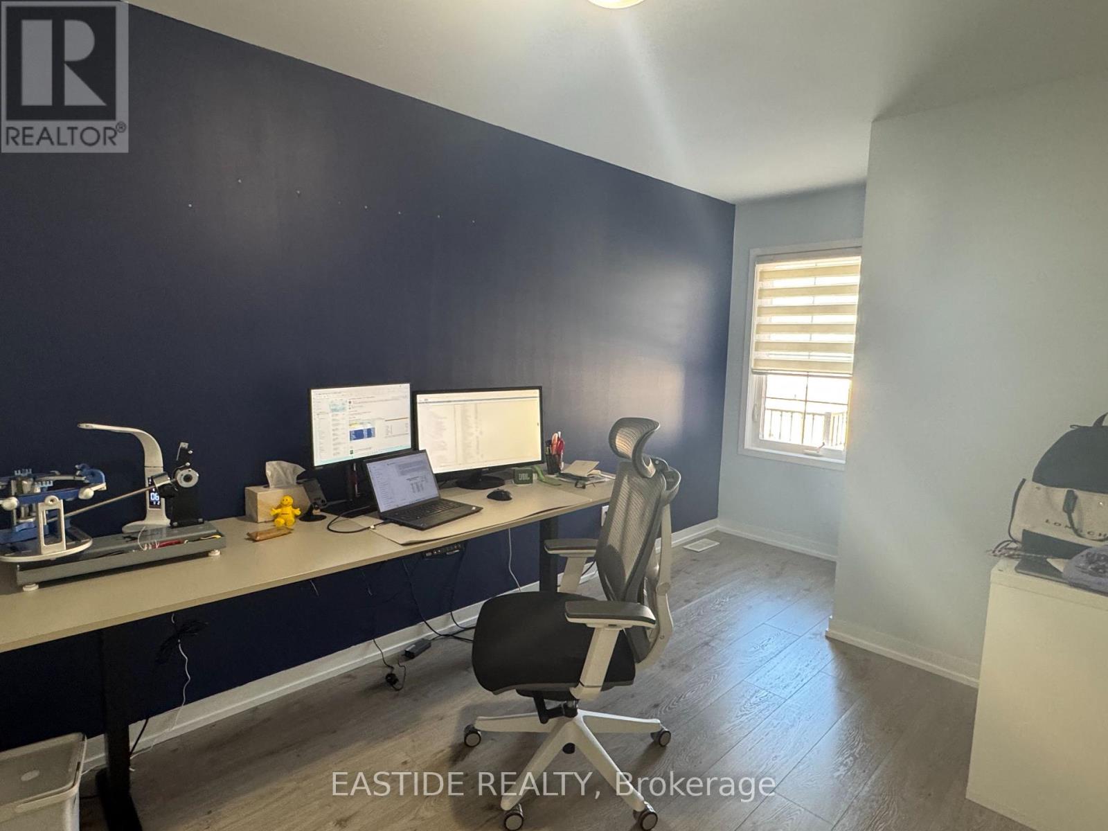 29 Avonmore Trail, Vaughan, Ontario  L6A 4Y4 - Photo 7 - N12657956