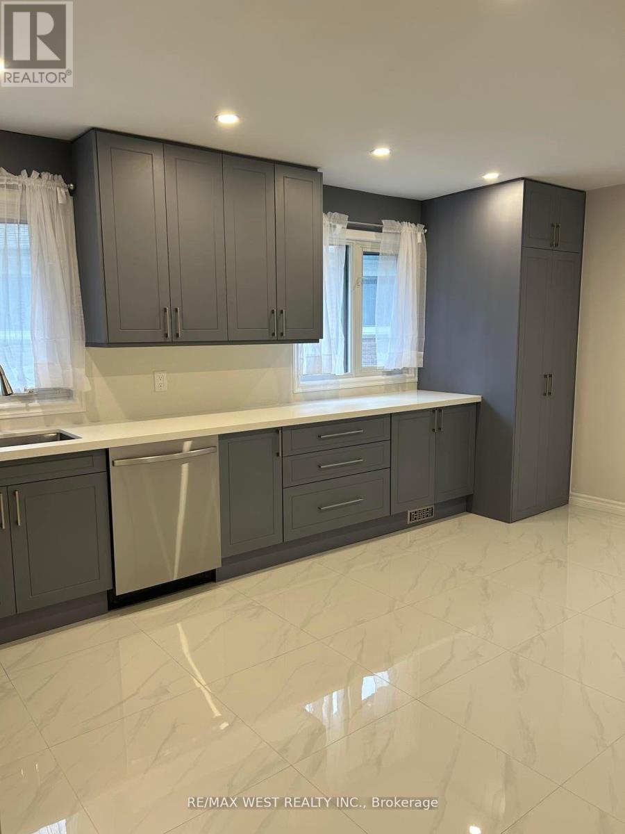 Upper - 21 Tamora Court, Toronto, Ontario  M1S 1H5 - Photo 4 - E12479677