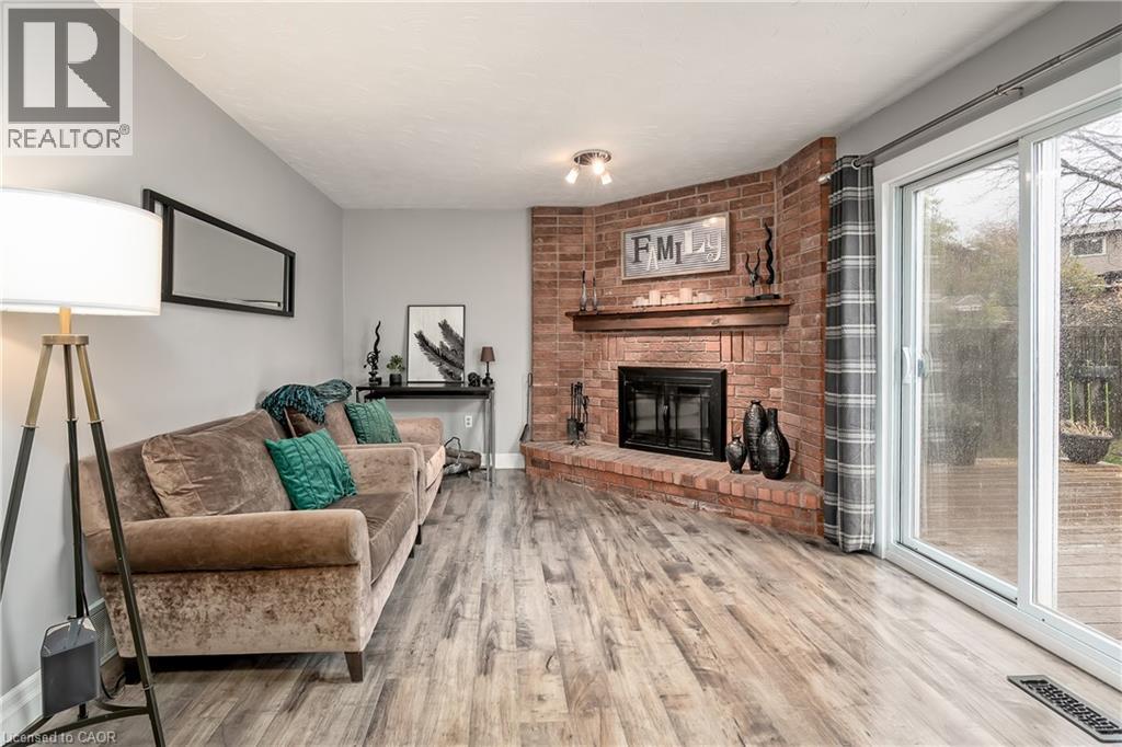 383 East 24th Street, Hamilton, Ontario  L8V 4W8 - Photo 14 - 40795668