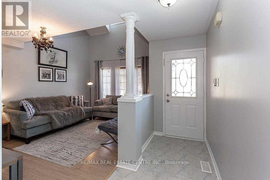 65 Giraffe Avenue, Brampton, Ontario  L6R 1Z1 - Photo 2 - W12657950