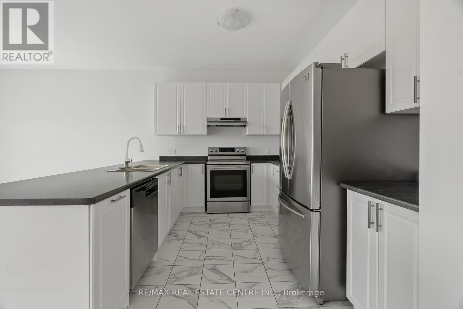 56 Rockledge Drive, Hamilton, Ontario  L0R 1P0 - Photo 6 - X12657958