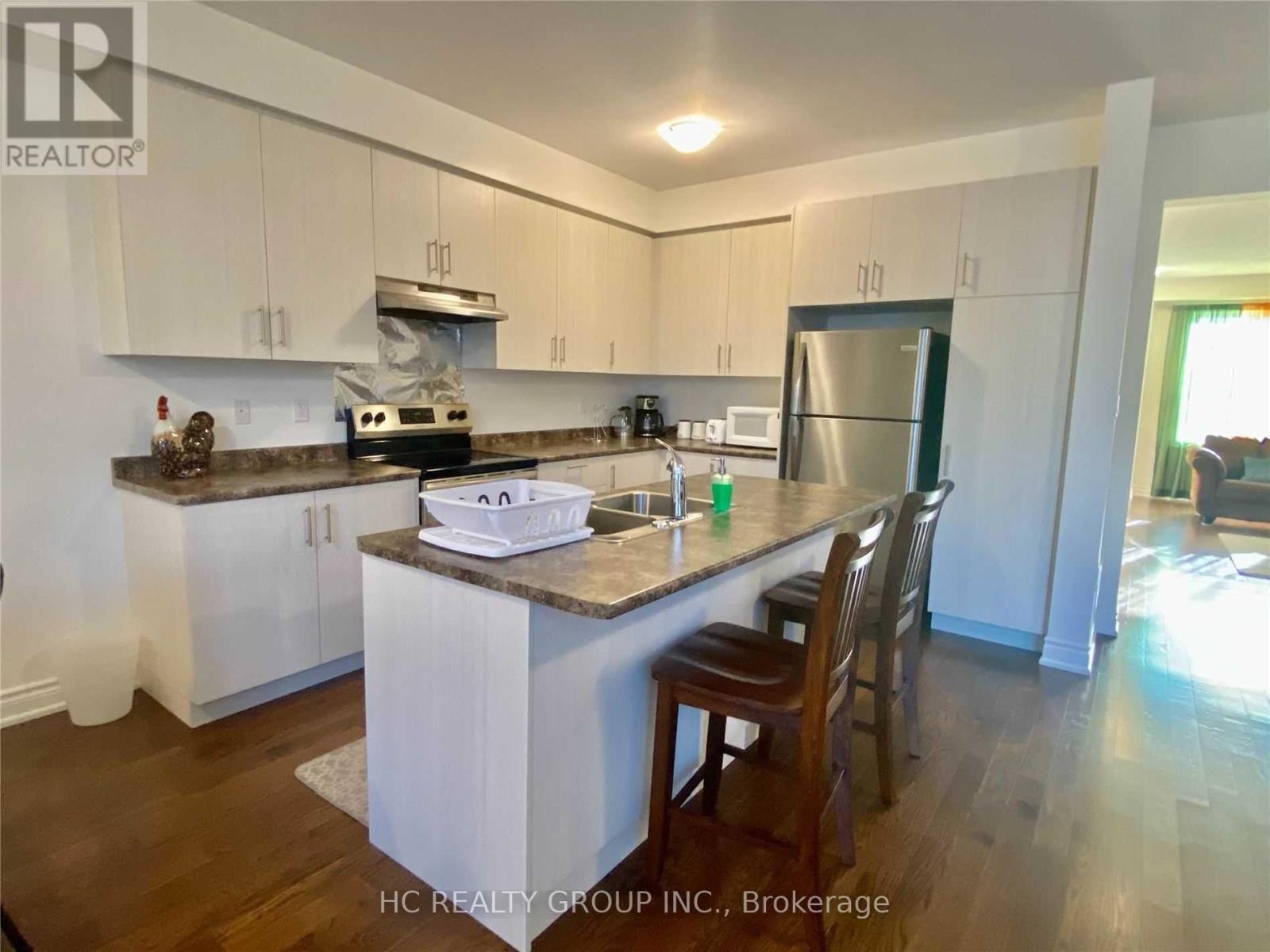 33 Carratuck Street, East Gwillimbury, Ontario  L9N 0P1 - Photo 9 - N12657996