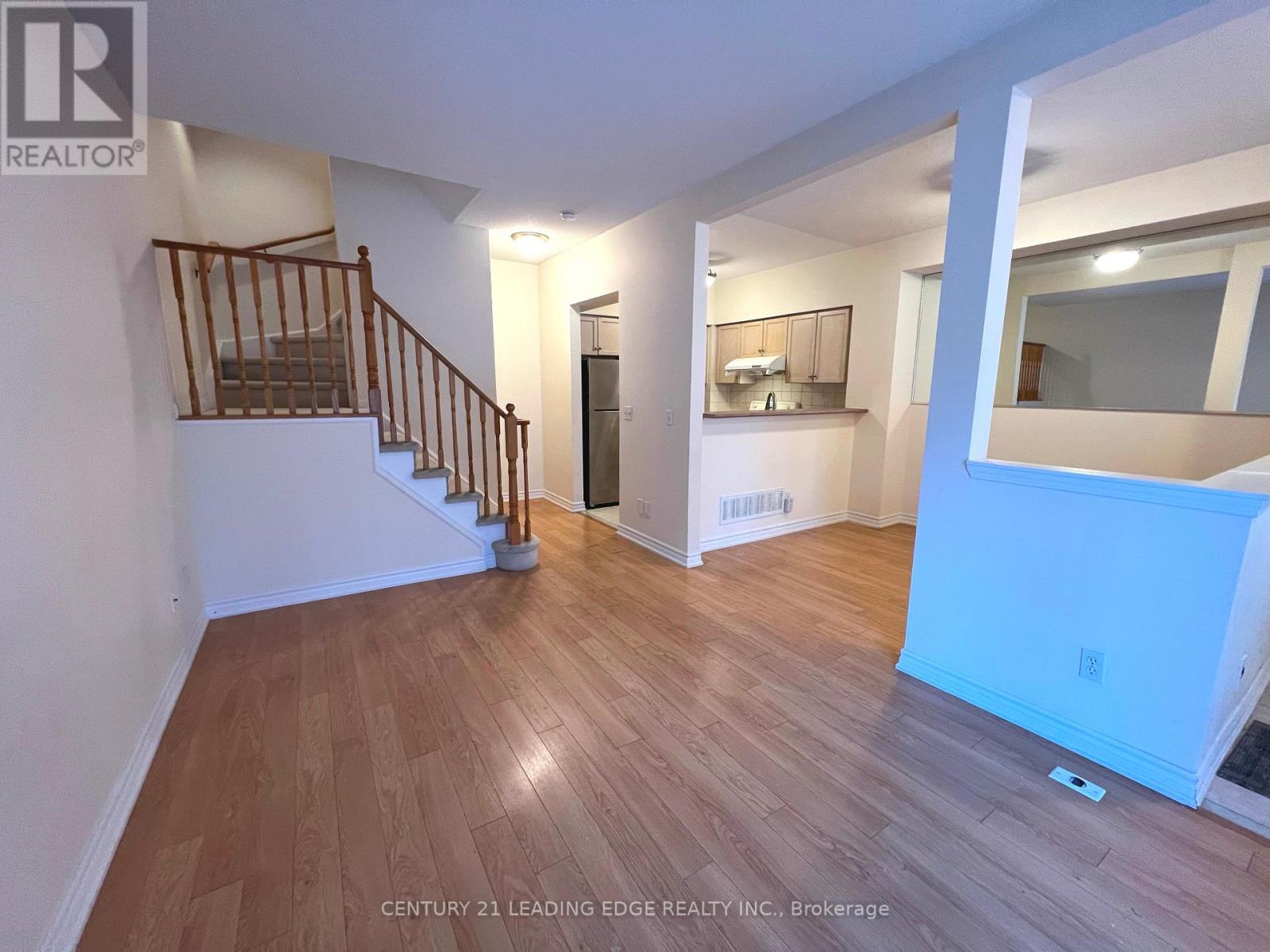 11 - 3 Alpen Way, Markham, Ontario  L3R 4G2 - Photo 4 - N12657184